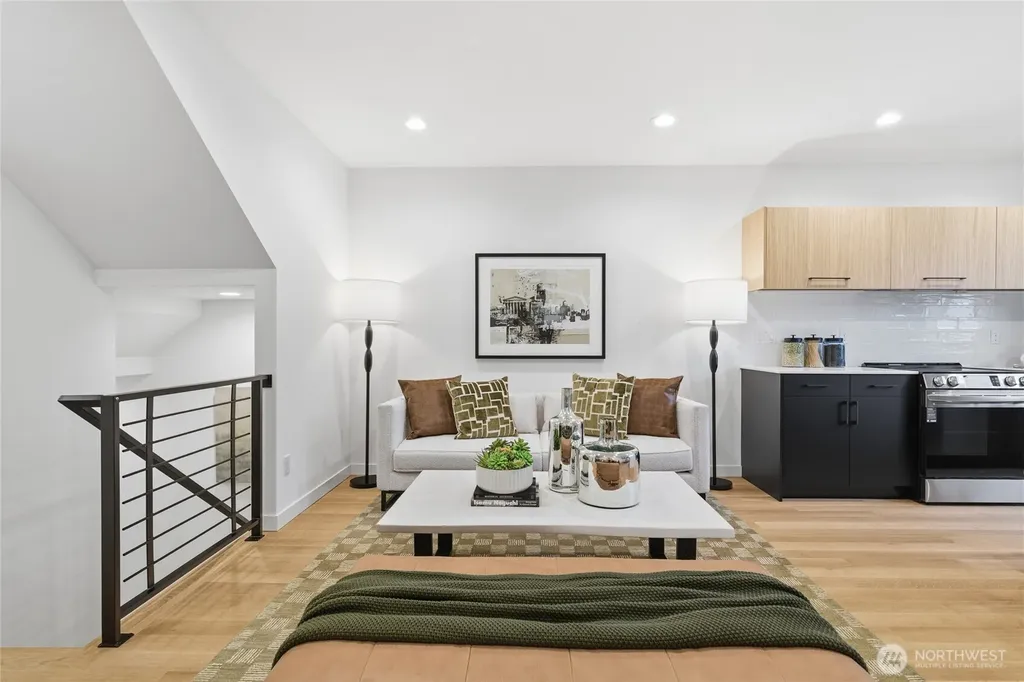 3646 Greenwood Avenue N Seattle WA 98103