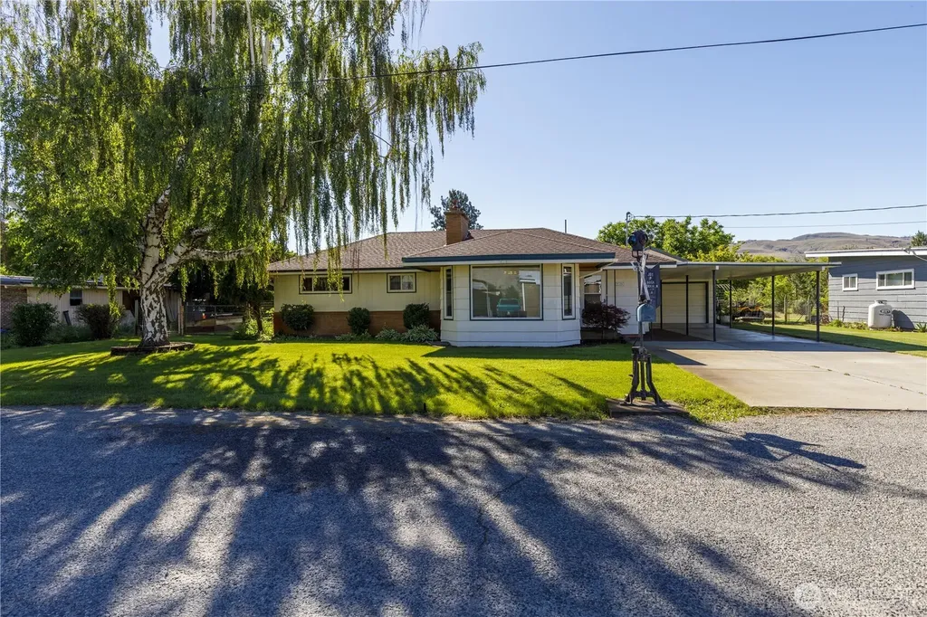 2080 James Avenue Okanogan WA 98840