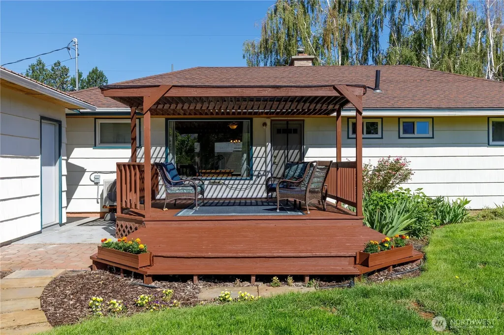 2080 James Avenue Okanogan WA 98840