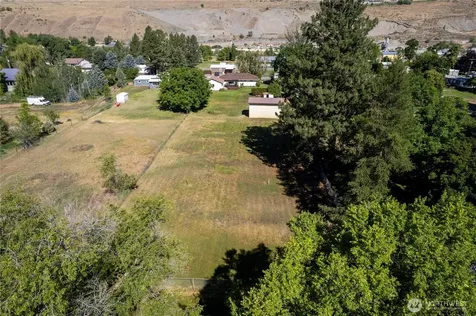 2080 James Avenue Okanogan WA 98840