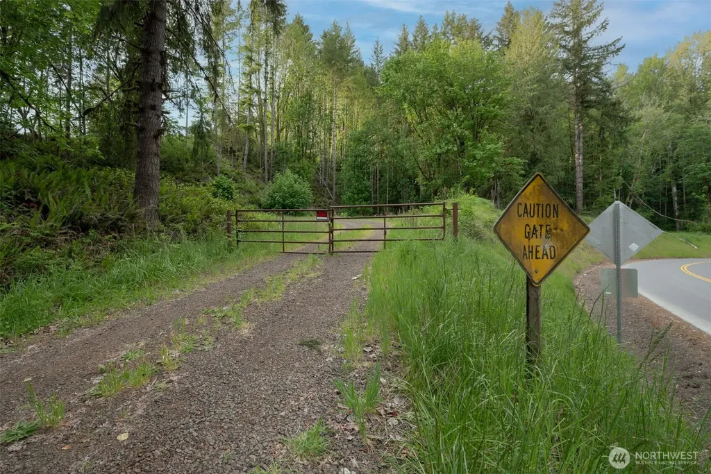 375 N Goble Creek Road Kelso WA 98626