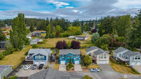 1086 Landing Circle Oak Harbor WA 98277