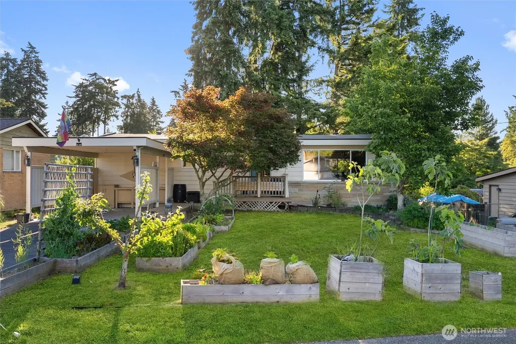 21903 82nd Place W Edmonds WA 98026
