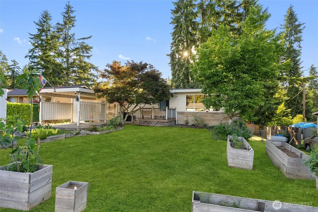 21903 82nd Place W Edmonds WA 98026