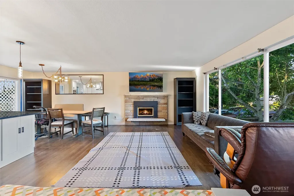 21903 82nd Place W Edmonds WA 98026