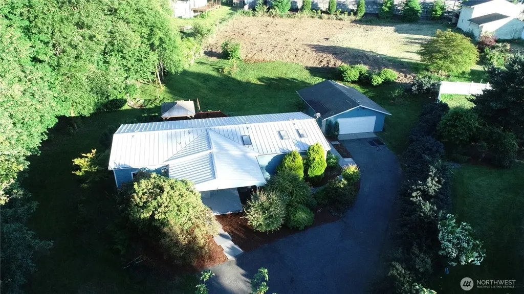 215 105th Avenue E Edgewood WA 98372