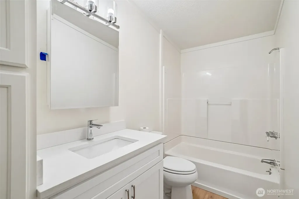 215 105th Avenue E Edgewood WA 98372