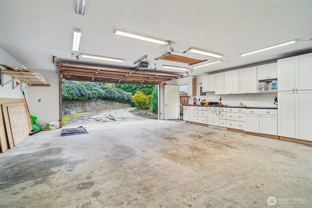 215 105th Avenue E Edgewood WA 98372