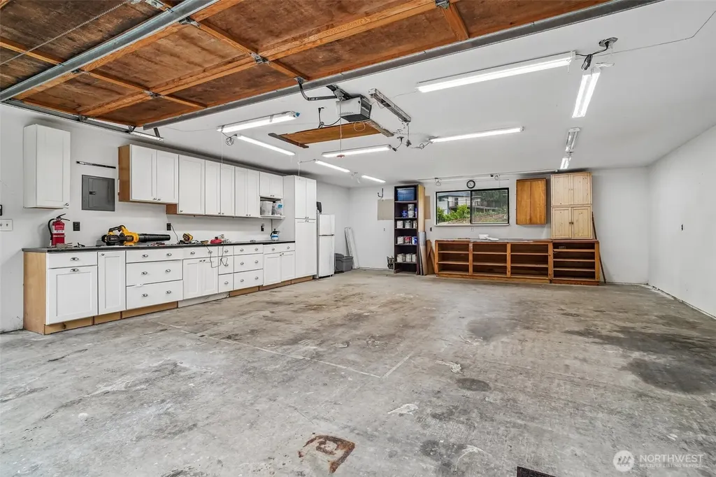 215 105th Avenue E Edgewood WA 98372