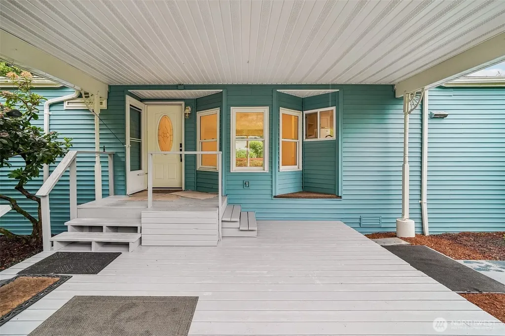 215 105th Avenue E Edgewood WA 98372