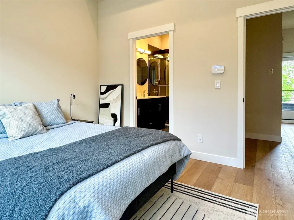6947 42nd Avenue S Seattle WA 98118