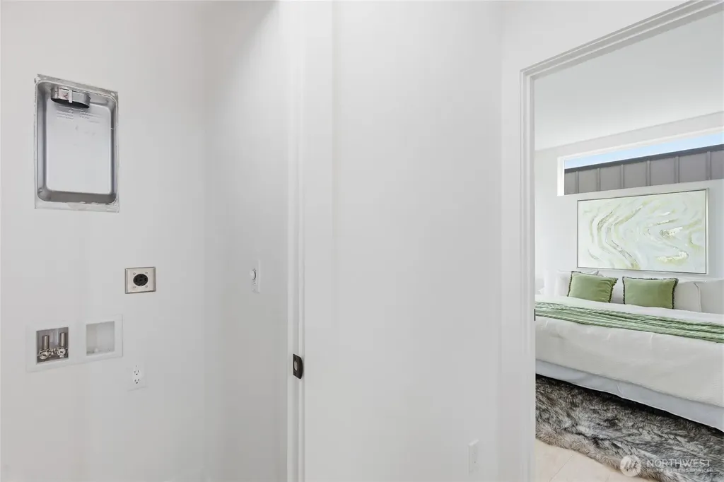 6221 9th Avenue NE Seattle WA 98115