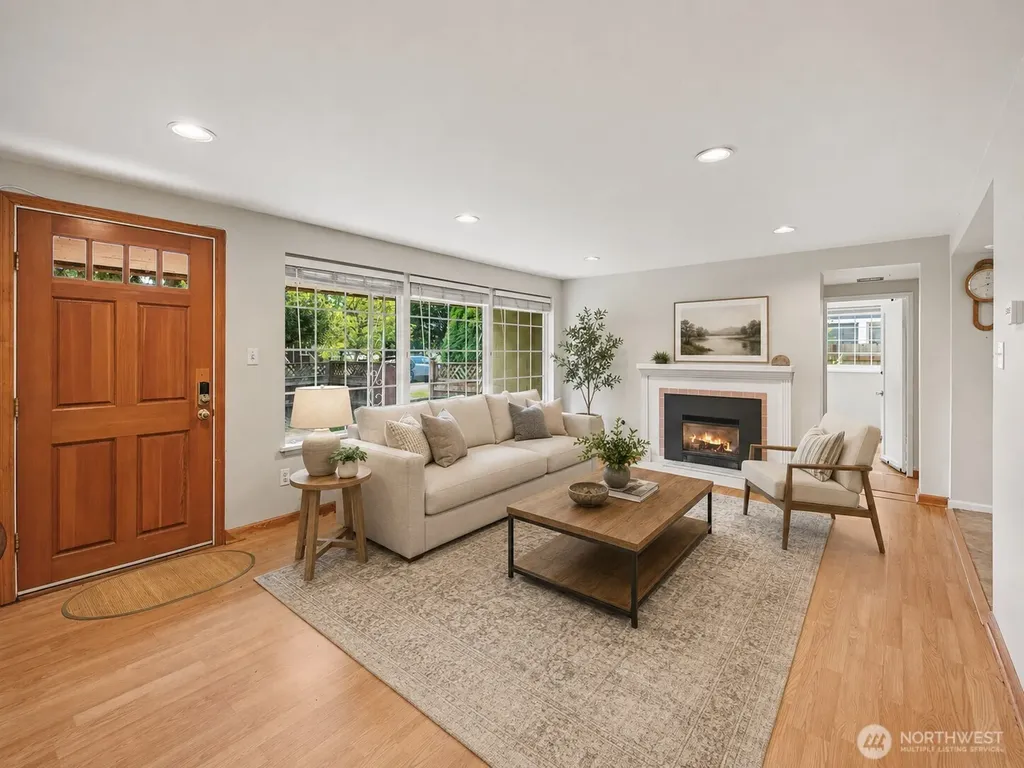 11557 8th Avenue NE Seattle WA 98125
