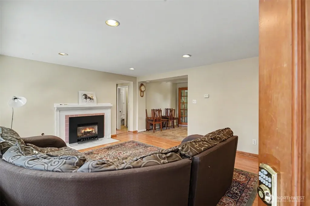 11557 8th Avenue NE Seattle WA 98125