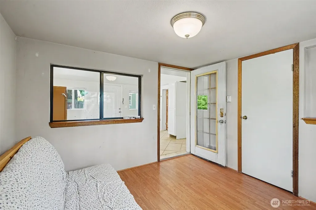 11557 8th Avenue NE Seattle WA 98125