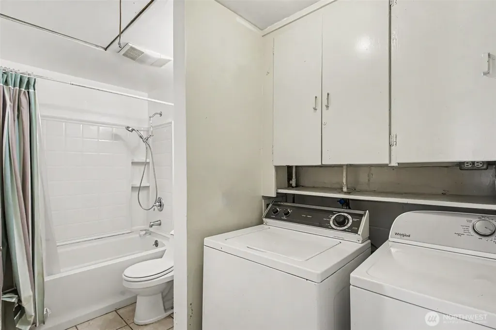 11557 8th Avenue NE Seattle WA 98125
