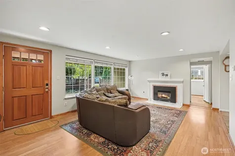 11557 8th Avenue NE Seattle WA 98125