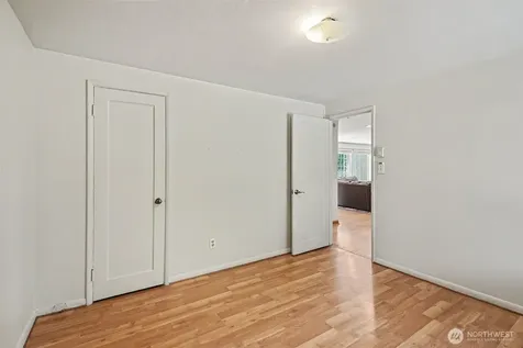 11557 8th Avenue NE Seattle WA 98125