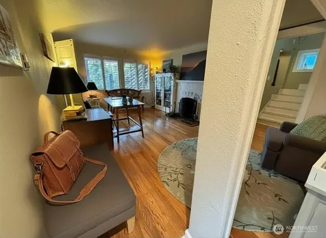 2535 12th Avenue W Seattle WA 98119