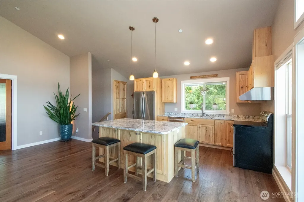 1117 Walker Street Port Angeles WA 98363