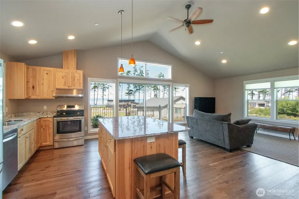 1117 Walker Street Port Angeles WA 98363