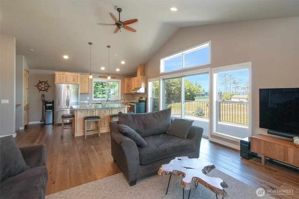 1117 Walker Street Port Angeles WA 98363