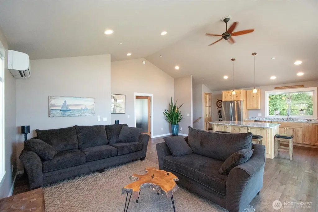 1117 Walker Street Port Angeles WA 98363