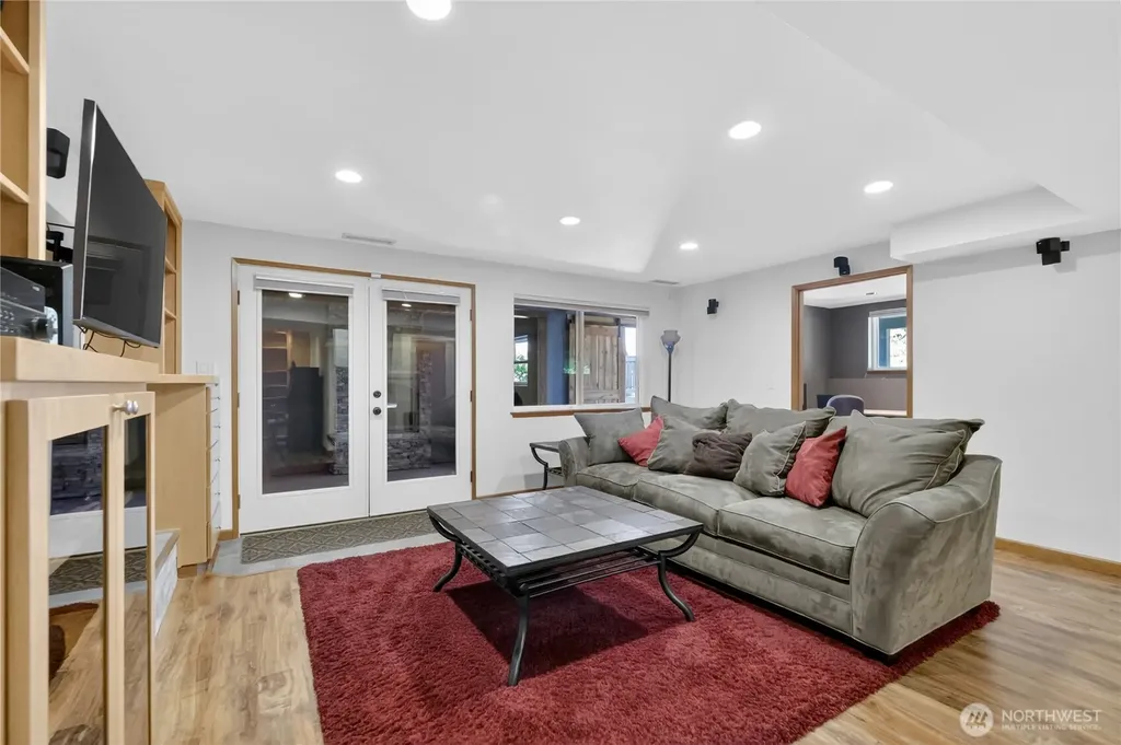 8523 67th Avenue Ct E Puyallup WA 98371