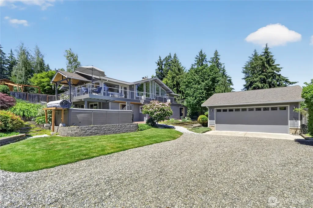 8523 67th Avenue Ct E Puyallup WA 98371