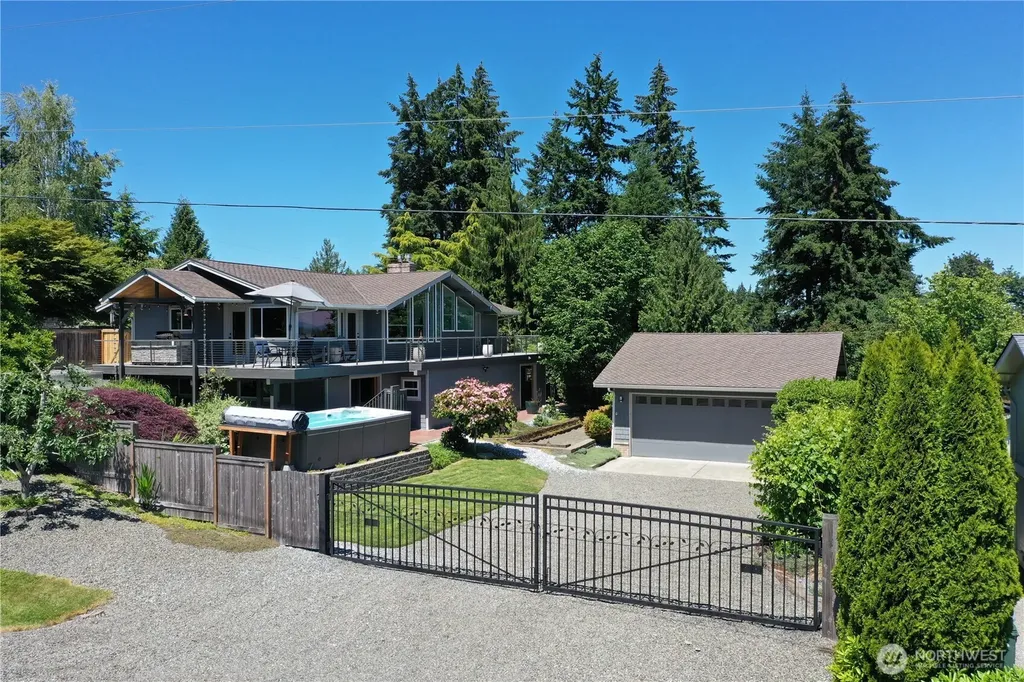8523 67th Avenue Ct E Puyallup WA 98371