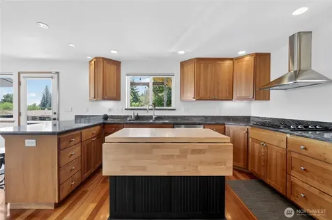 8523 67th Avenue Ct E Puyallup WA 98371