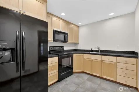 8523 67th Avenue Ct E Puyallup WA 98371