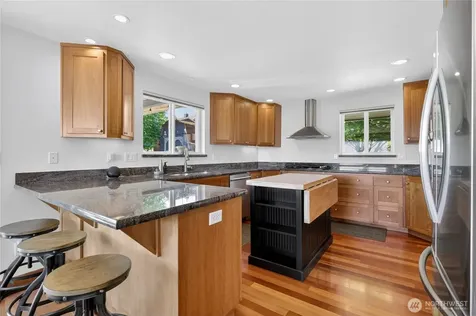 8523 67th Avenue Ct E Puyallup WA 98371