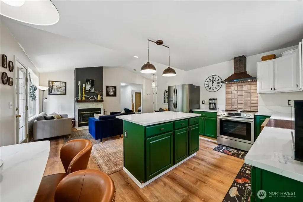 10002 Edgewood Drive Anderson Island WA 98303