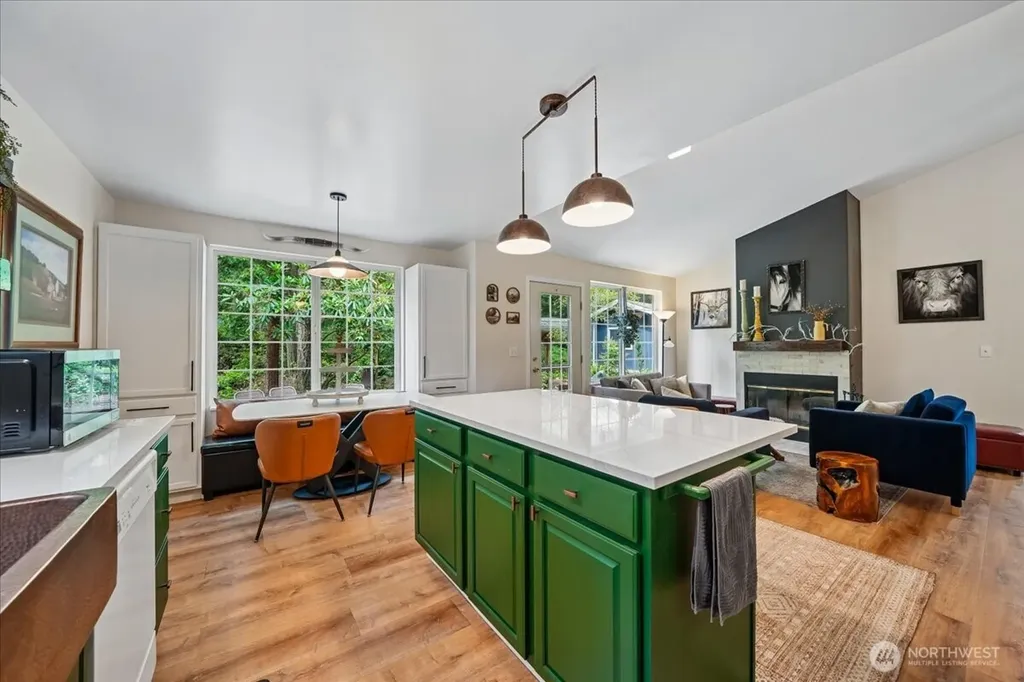 10002 Edgewood Drive Anderson Island WA 98303