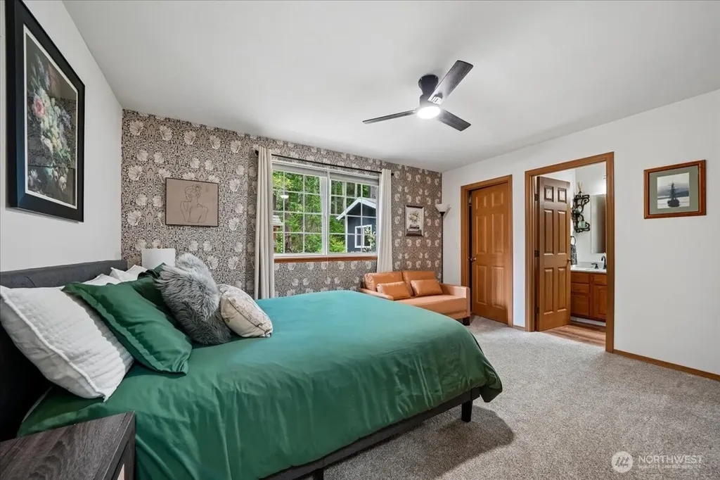 10002 Edgewood Drive Anderson Island WA 98303