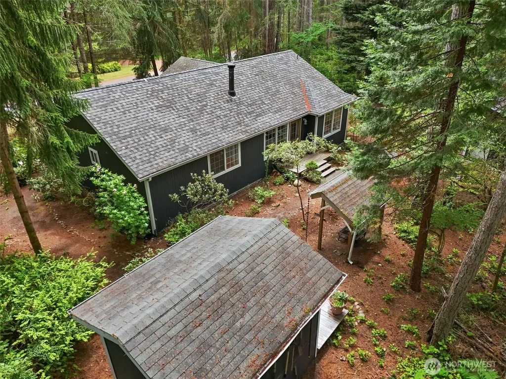 10002 Edgewood Drive Anderson Island WA 98303