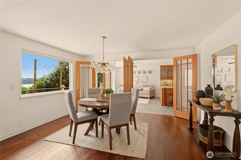 4601 Holly Lane NW Gig Harbor WA 98335