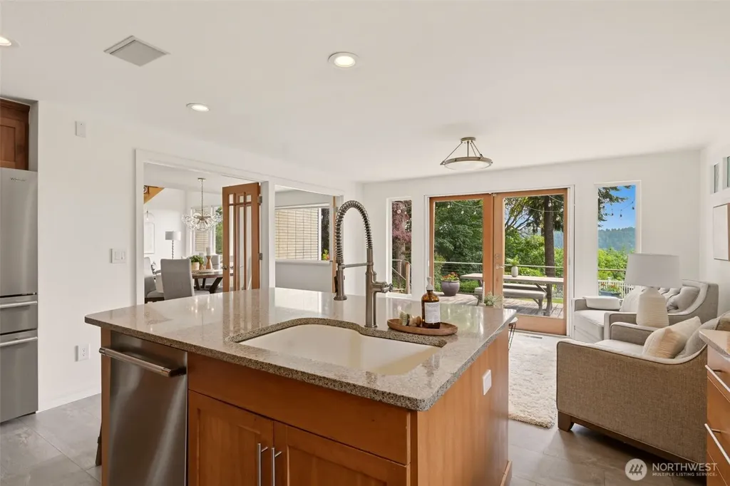 4601 Holly Lane NW Gig Harbor WA 98335