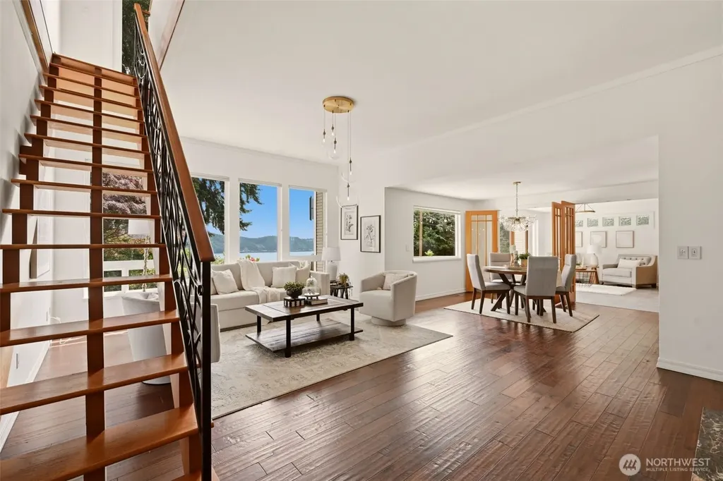 4601 Holly Lane NW Gig Harbor WA 98335