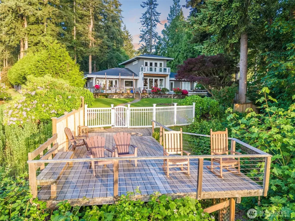 4601 Holly Lane NW Gig Harbor WA 98335