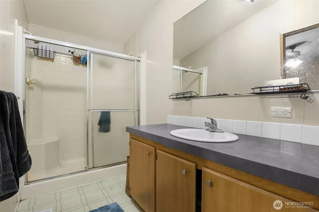 2035 Chico Way NW Bremerton WA 98312