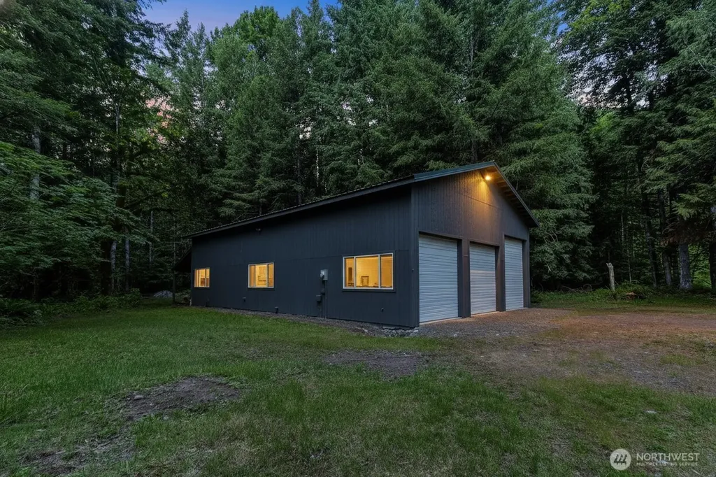 133 Hinkle Tinkle Packwood WA 98361