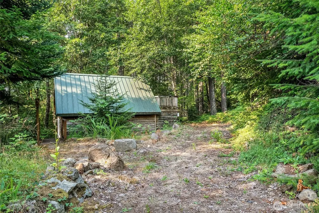 133 Hinkle Tinkle Packwood WA 98361