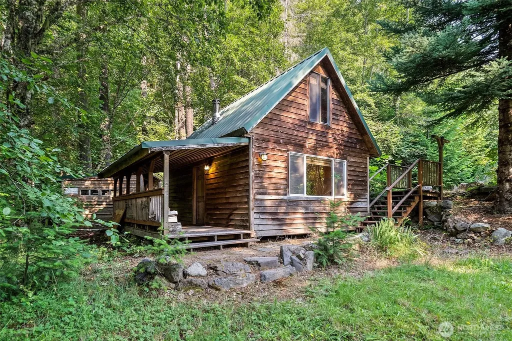 133 Hinkle Tinkle Packwood WA 98361