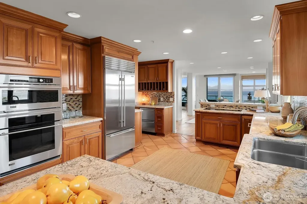 1374 Alki Avenue SW Seattle WA 98116