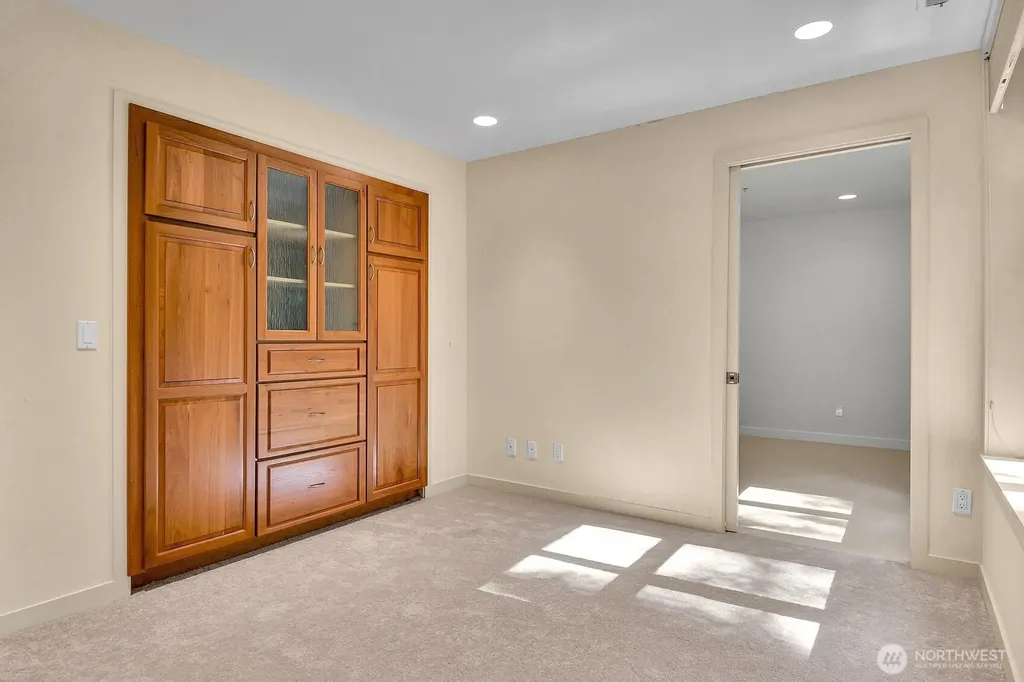 1374 Alki Avenue SW Seattle WA 98116