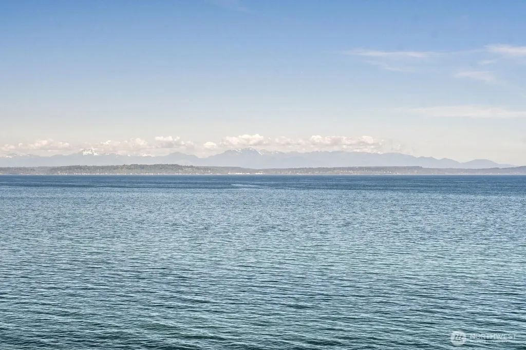 1374 Alki Avenue SW Seattle WA 98116