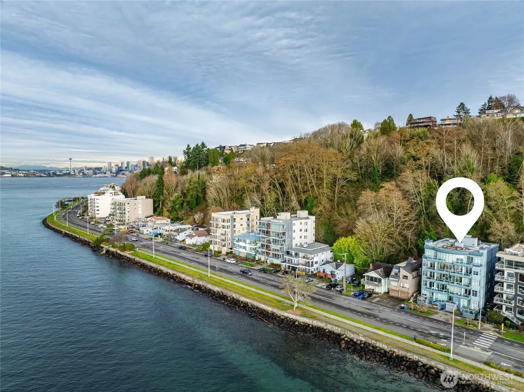 1374 Alki Avenue SW Seattle WA 98116