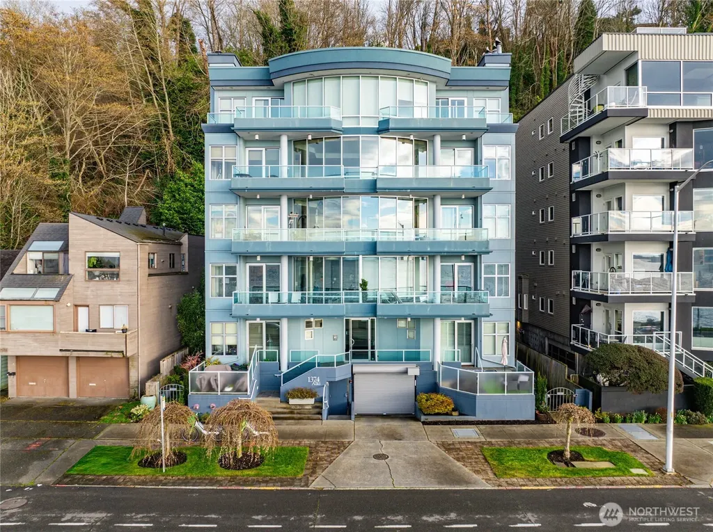 1374 Alki Avenue SW Seattle WA 98116
